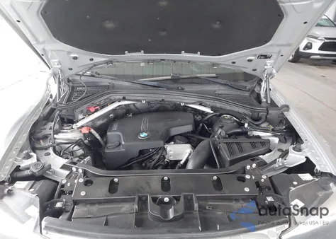 2016 BMW X3 xDrive28I z USA, uszkodzony, nr VIN 5UXWX9C55G0D91594